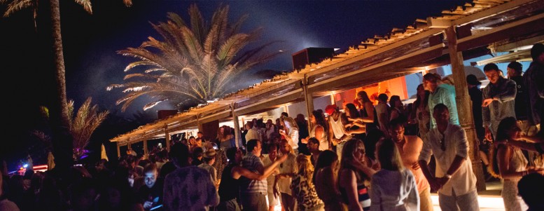 FEATURE BEACHOUSE Opening02 by Essential Ibiza photographed by Indi Slebur