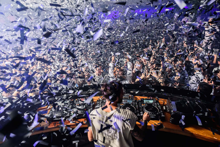 Knee Deep In Pacha 010