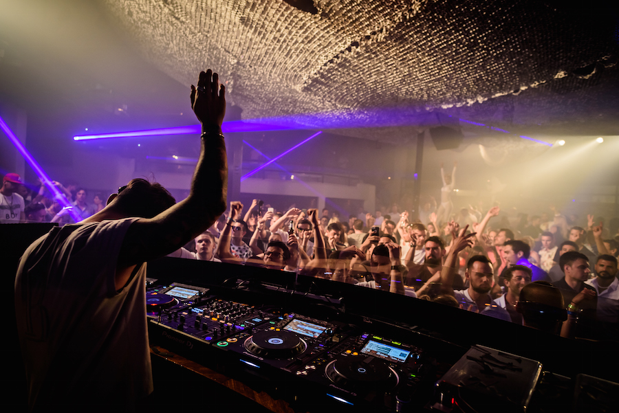 Knee Deep In Pacha 011