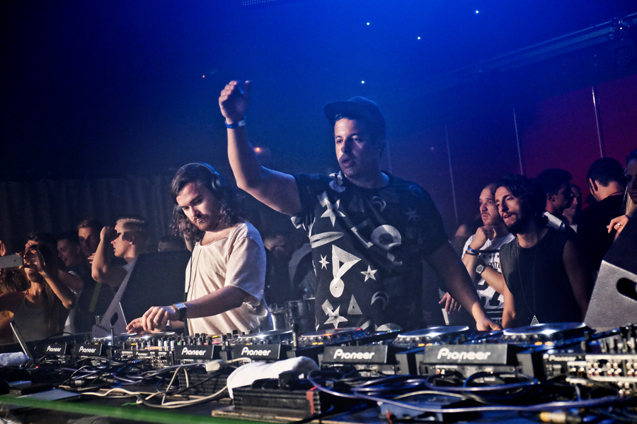 space 27 anniversary by la skimal