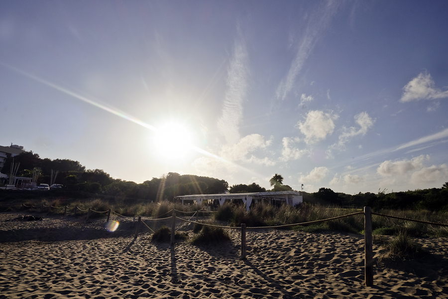 el chiringuito de cala nova closing by la skimal