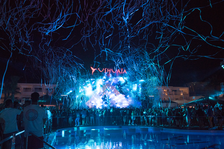 Ushuaia_Opening_Essentialibiza_2017_by_Tamara_Sini_020