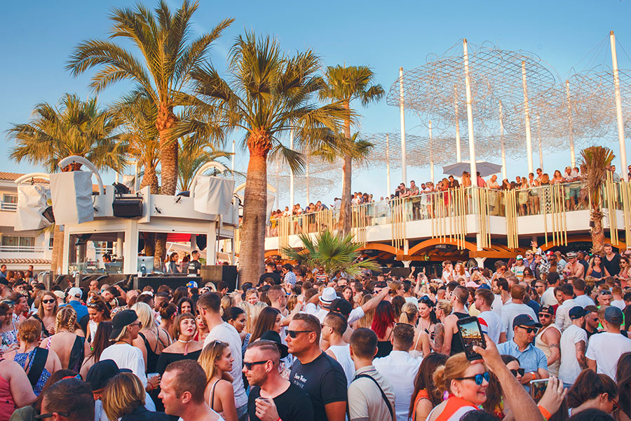 Ushuaia_Ants_Opening_Essentialibiza_2017_by_Tamara_Sini_003